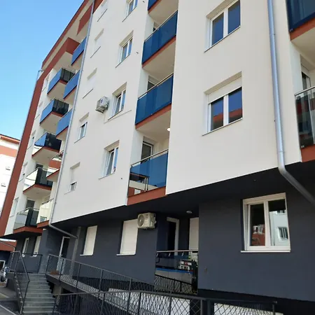 Apartment Apartman Bella *